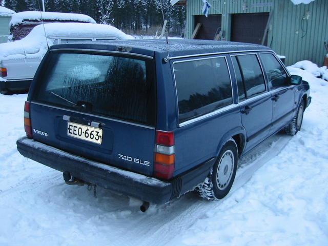 Volvo_745GLE-88_3