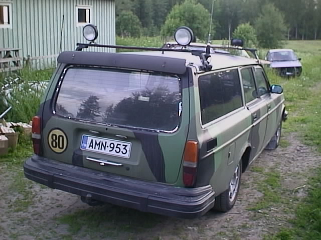 camo_volvo_11