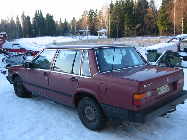 Volvo_740-87_4