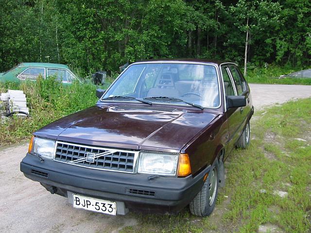 Volvo340DLA-88_1
