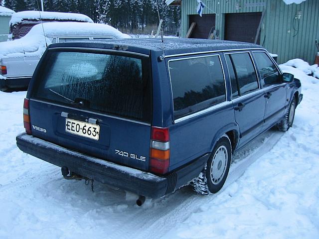 Volvo_745GLE-88_3